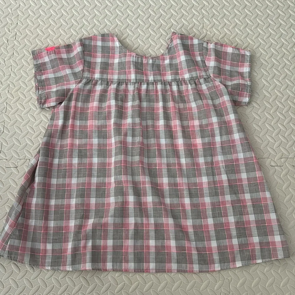 See and Be Seen Neon Pink Embroidered Top - Picture 4 of 4